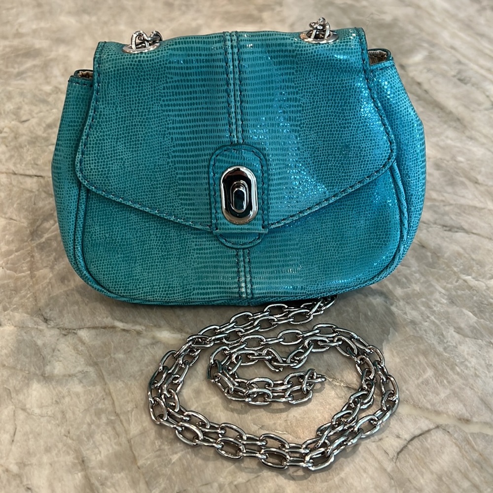 EUC Banana Republic Mini Embossed Teal Leather Cross Body Purse, Silver Chain